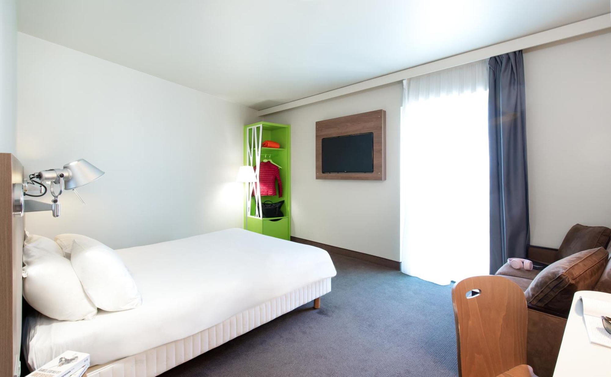 Hotel Campanile Clermont Ferrand Centre Exterior foto